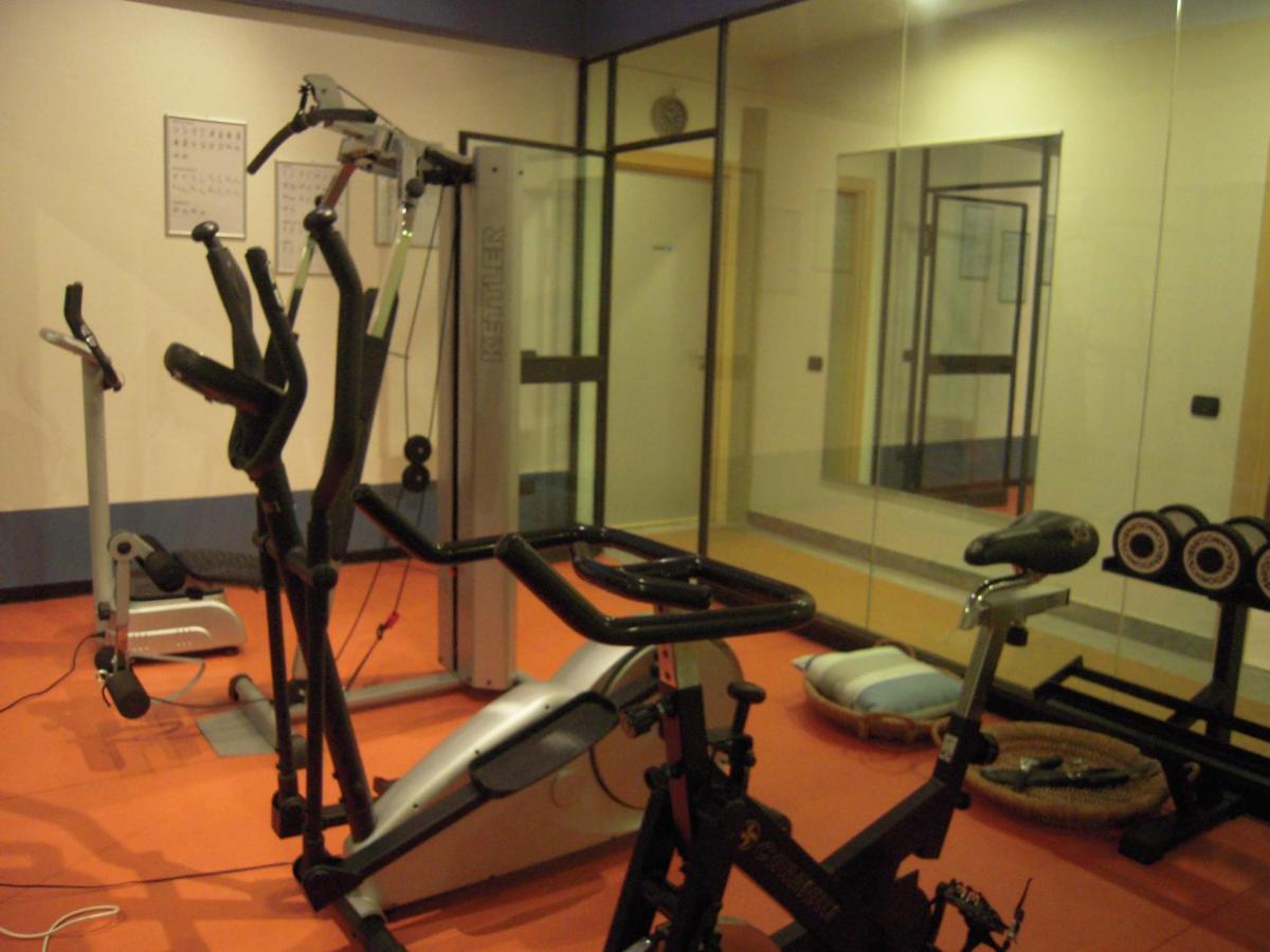 Albergo Dell'Agenzia Bra Bagian luar foto
