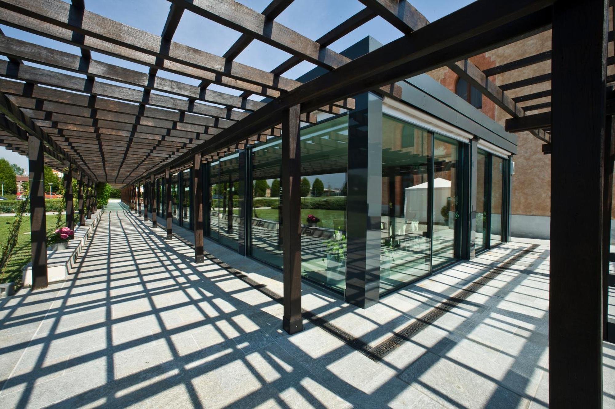 Albergo Dell'Agenzia Bra Bagian luar foto