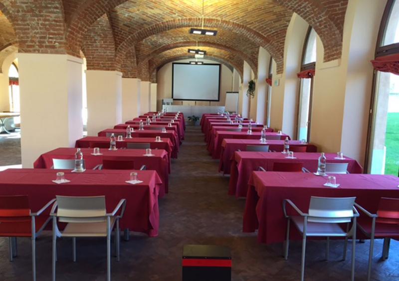 Albergo Dell'Agenzia Bra Bagian luar foto