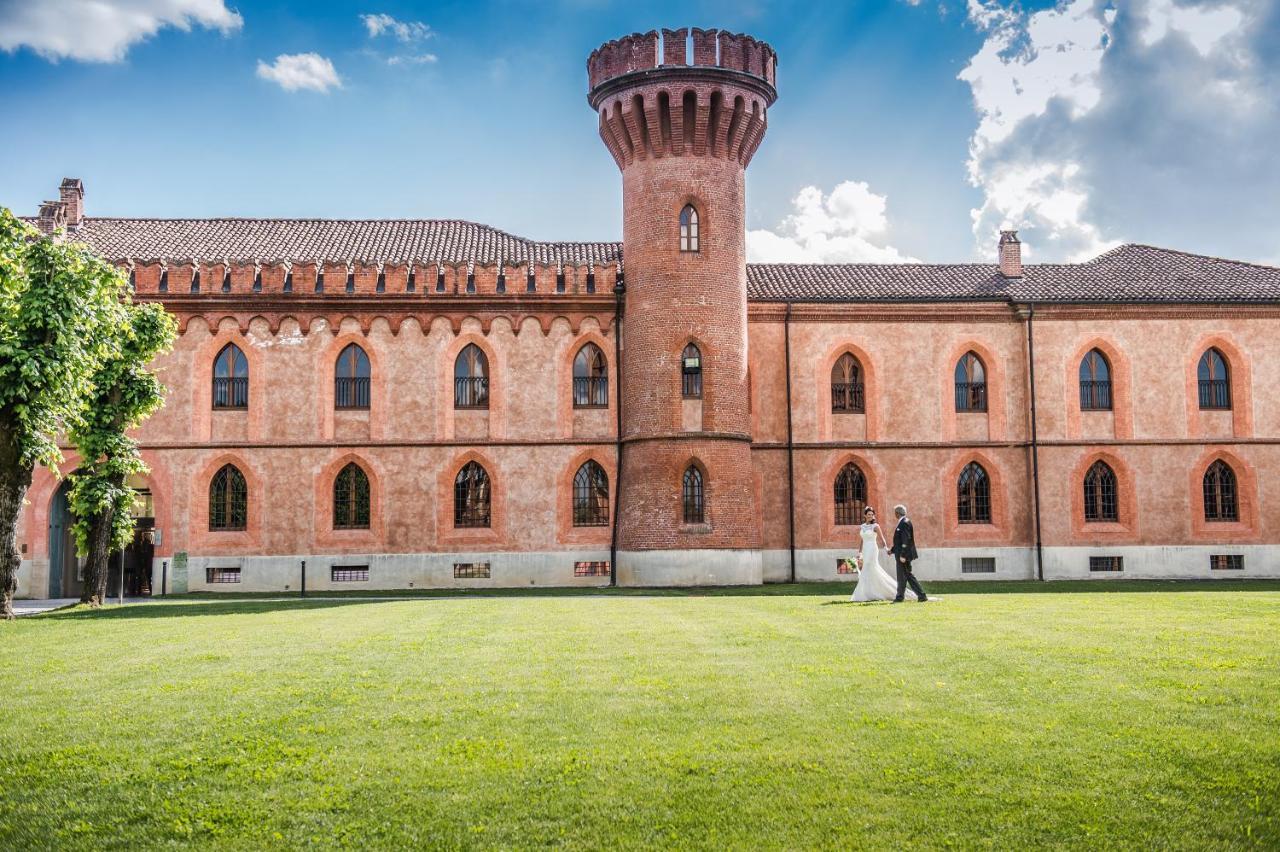 Albergo Dell'Agenzia Bra Bagian luar foto